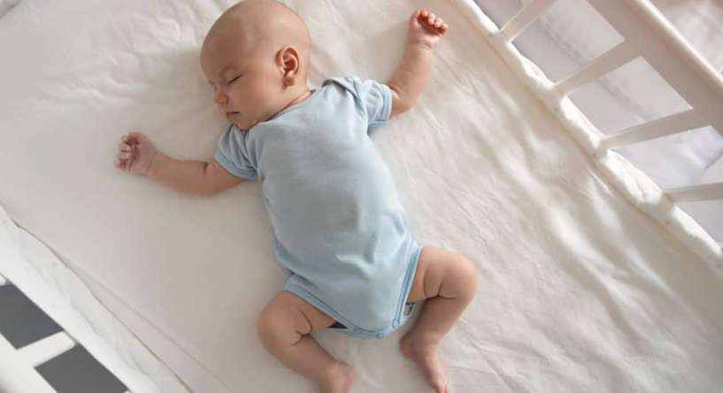 كريم حفرة رزمة  الجواب على سؤال هل ينتظم نوم الرضيع في الشهر الثالث | 3a2ilati