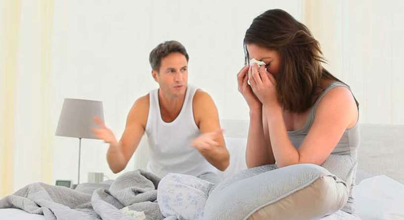 امور لا يجب على الزوجة القيام بها بعد اكتشاف خيانة زوجها