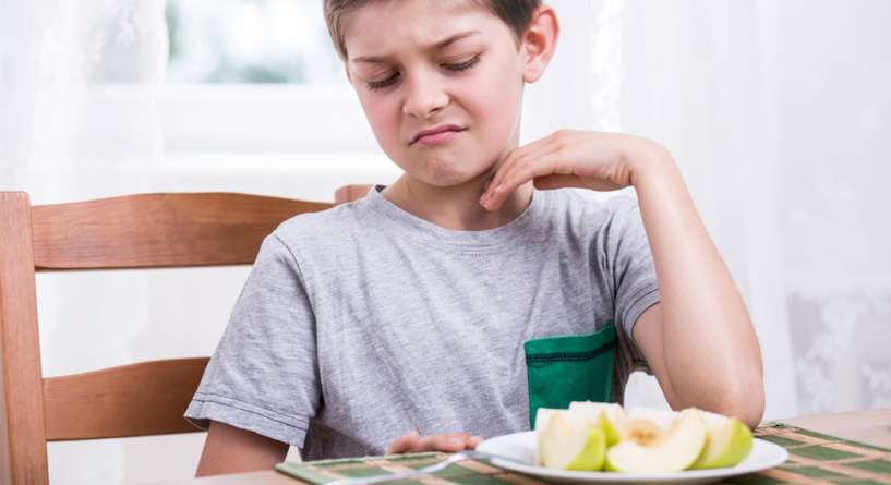 نصيحة غذائية للطفل الذي لا يحب تناول الفاكهة
