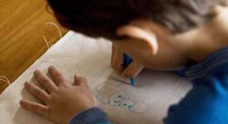 خمس فوائد يكتسبها ولدك عندما يقوم بالأنشطة الفنية