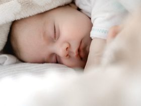 مشاكل الرضيع في الشهر الثالث 