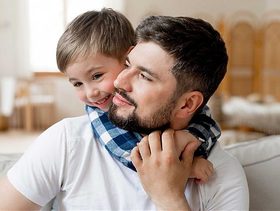 هل أترك طفلي مع والده؟