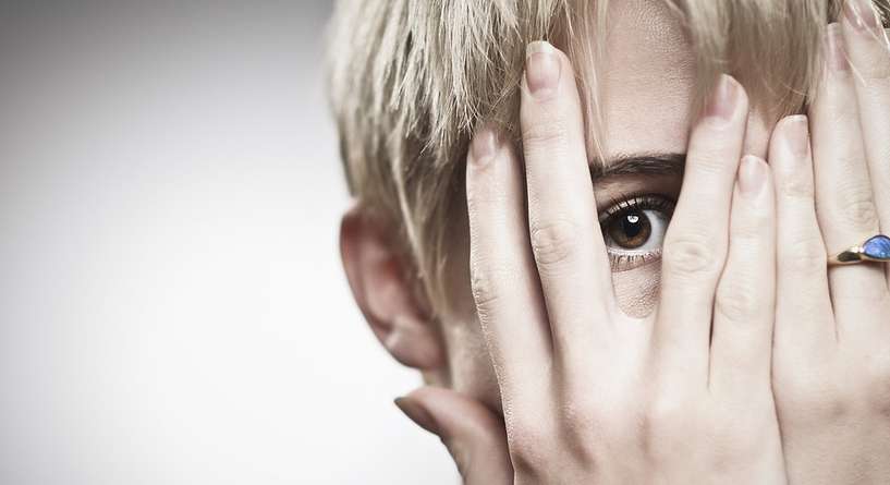 أعراض انفصام الشخصيّة: لا تصدّقيها دائماً!