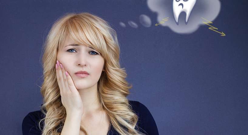 4 حيل طبيعية فعالة لتسكين آلم الأسنان على الفور!