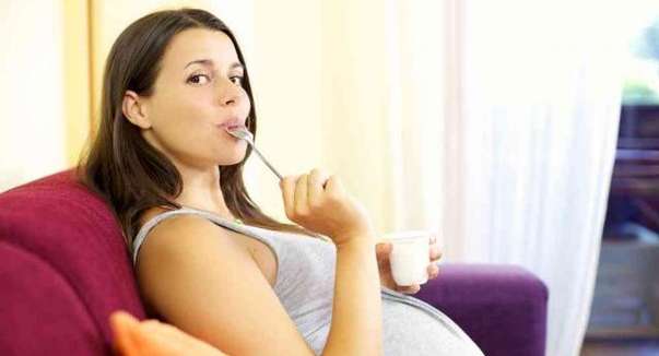 فوائد الزبادي للحامل | فائدة الزبادي خلال الحمل