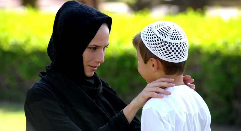 حيل بسيطة وفعالة لتدريب الطفل على صيام رمضان