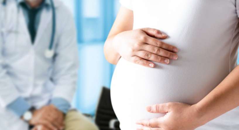 ما سبب الم المهبل بداية الحمل وكيف يمكن علاجه؟