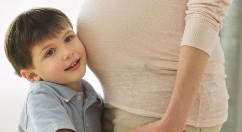 4 معتقدات شائعة وخاطئة عن الحمل الثاني والولادة الثانية