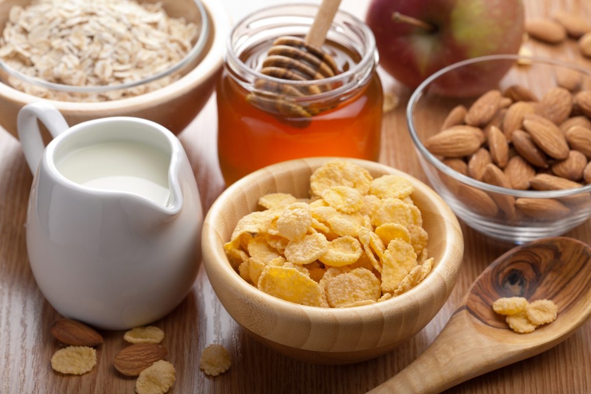كيفية تدعيم الفطور بالمصادر الغذائية الغنية بالكالسيوم والفيتامين د
