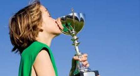 كيف تتعاملين مع طفلك الذي يكره الخسارة؟