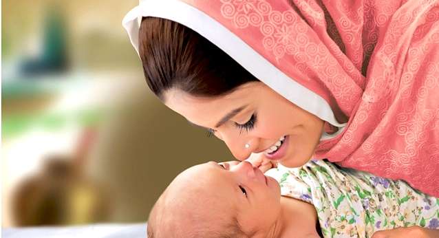 فوائد العلاقة بين الام والطفل
