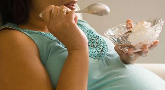 مخاطر السمنة على الحمل | مشاكل الحمل