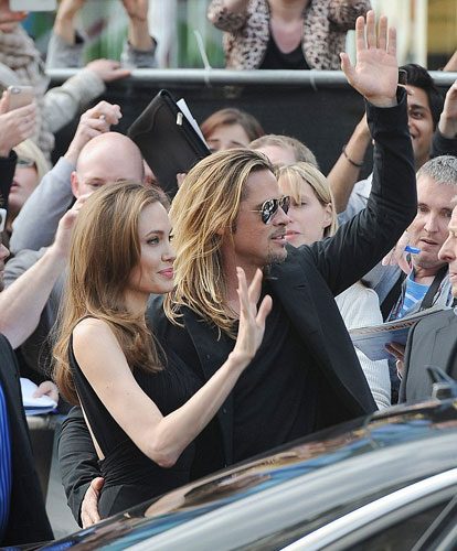 أنجلينا جولي في أول إطلالتها بعد استئصال ثدييها بالصور