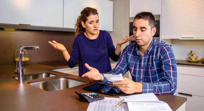 كيف اطلب من زوجي فلوس