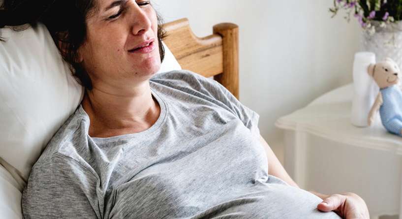 اسباب الم اسفل البطن للحامل في الشهر السابع!
