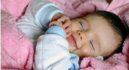 الرضع يتعلمون حتى أثناء النوم
