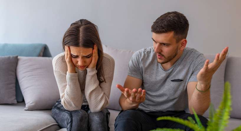 كيفية النقاش مع الزوج العنيد