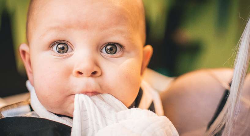 جدول تغذية الطفل الرضيع في الشهر الرابع