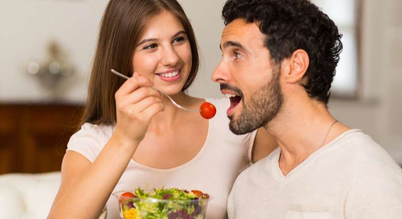 5 رجال يصفون الزوجة الهنية