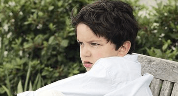 كيف تتعاملين مع طفلك العنيد؟