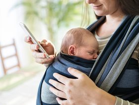 كيفية استفادة الام من برنامج المكافآت Pampers Rewards