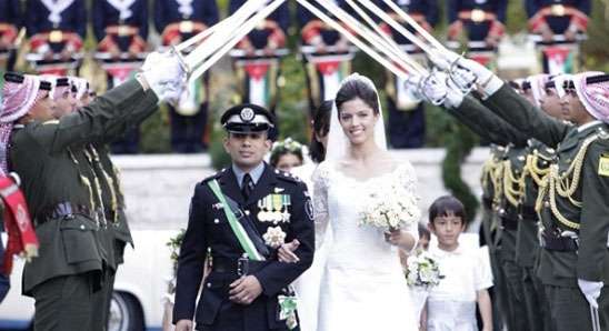 الامير راشد بن الحسن والأميرة زينة يرزقان بطفلهما الأول