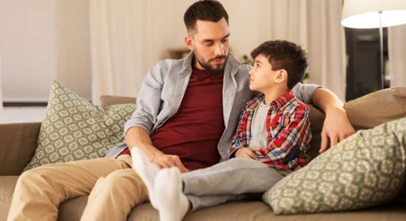 لتربية طفل ذكي ومستقلّ، كلمات يحتاج الولد أن يسمعها من والده!