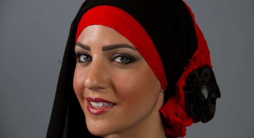 موديلات حجاب بالألوان الصارخة | موضة، فاشون، الحب
