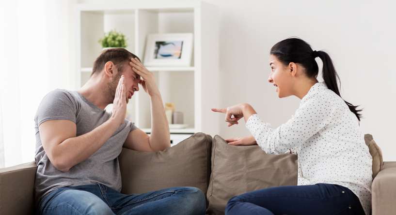 10 رجال يكشفون عن الاكاذيب البيضاء التي يستخدمونها مع زوجاتهم