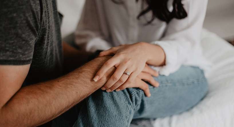 هل يؤثر استئصال الرحم على الرجل وكيف
