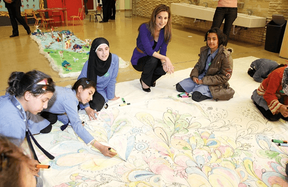 الملكة رانيا في متحف الأطفال