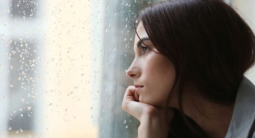 متى ينزل كيس الحمل بعد الاجهاض؟