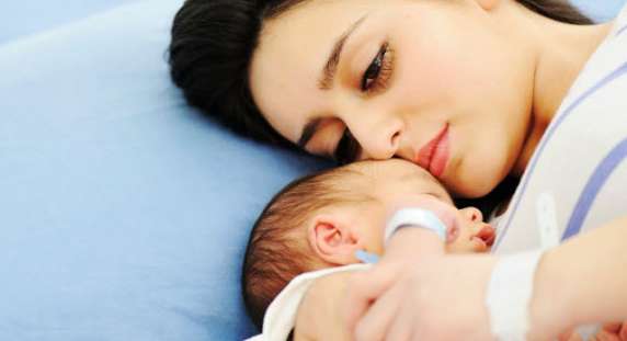 تأثير الولادة القيصرية على التغيرات التطورية في جسم المرأة