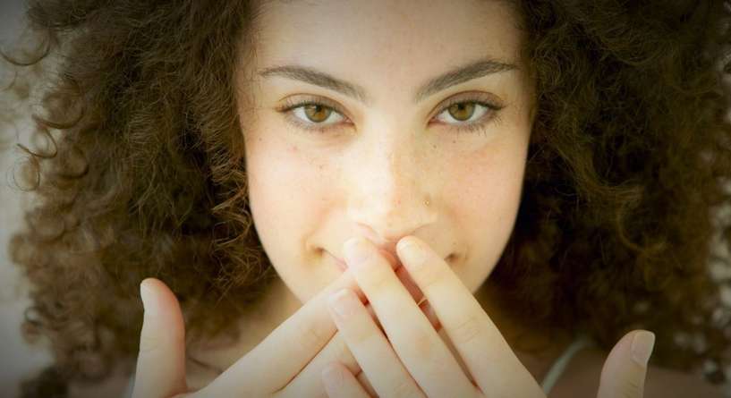 طرق طبيعية للتخلص من تقرحات الفم او القرحة الفموية
