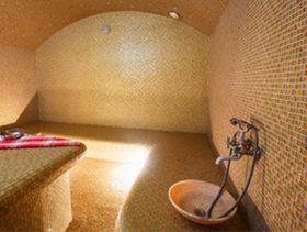 هل الحمام المغربي يبيض الجسم