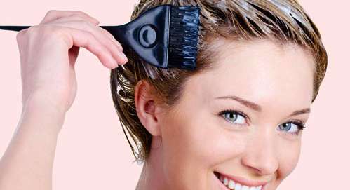 3 خلطات لتغيير لون شعرك في المنزل