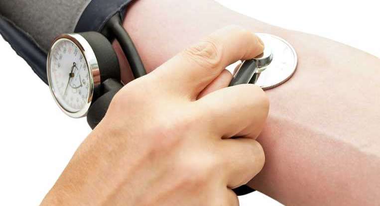 9 طرق لعلاج ارتفاع ضغط الدم