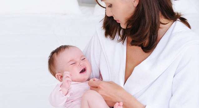 اسباب واعراض الجفاف عند الرضع