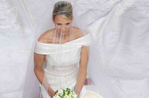 ما سرّ دموع زوجة أمير موناكو في يوم الزفاف؟
