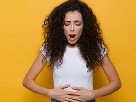 ما اسباب ألم أسفل البطن في الأسبوع الأول من الحمل؟