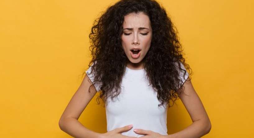 ما اسباب ألم أسفل البطن في الأسبوع الأول من الحمل؟