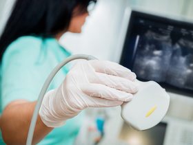 هل كثرة السونار مضرة للجنين؟