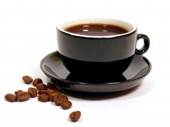 شرب الشاي والقهوة يقي القلب من الأمراض