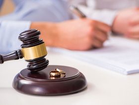 عروس كويتية طلبت الطلاق فور انتهاء عقد الزواج