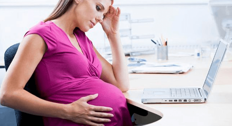 حل سهل يقتصر على تناول الأوميغا 3 يجنب الحامل أكثر ما تخشاه في الحمل