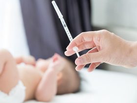 متى يعطى تطعيم الدرن للرضع وما هي مضاعفاته؟
