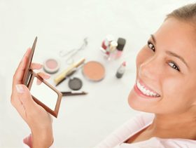 جدول تاريخ انتهاء صلاحية مستحضرات المكياج