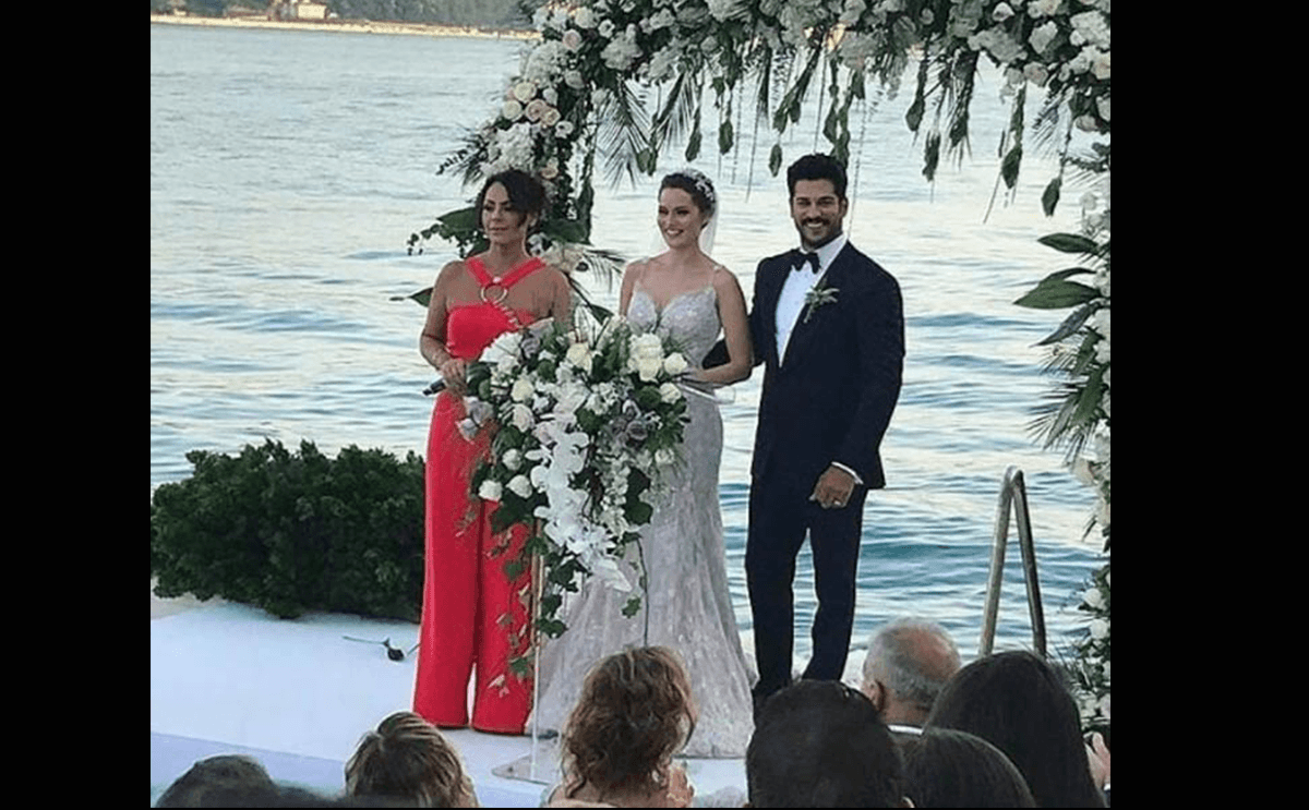 صور زفاف الثنائي التركي الشهير بوراك اوزجيفيت وفهرية افجين