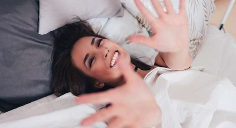 هل المراة تقذف اثناء الجماع مثل الرجل ومتى تفعل؟