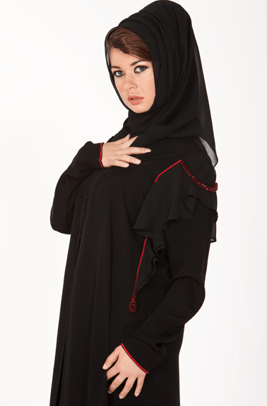 الأزياء الخليجية: الآن على شبكة الإنترنت!